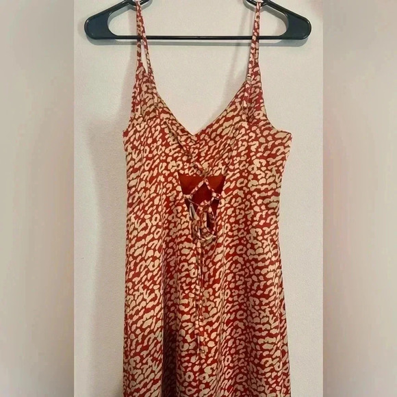 NWT Sleeveless Rust Colored Dress - Picture 2 of 8